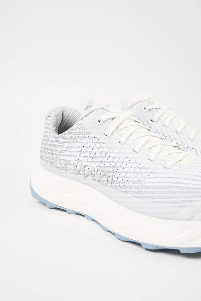 Kjerag 01 Shoe White/Grey Women's grey max performance trail running shoes